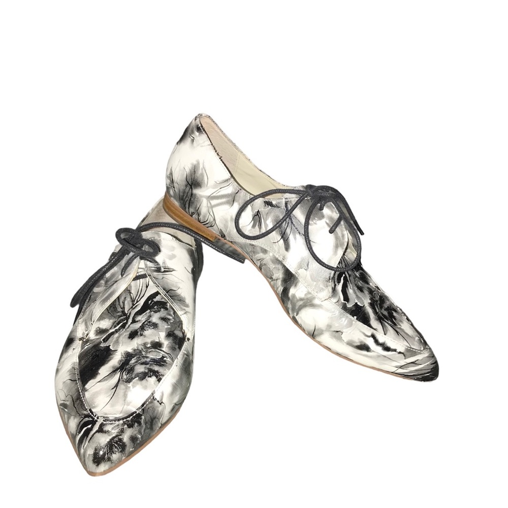 Anthropologie Billy Ella Grey/White Floral Shoes 6